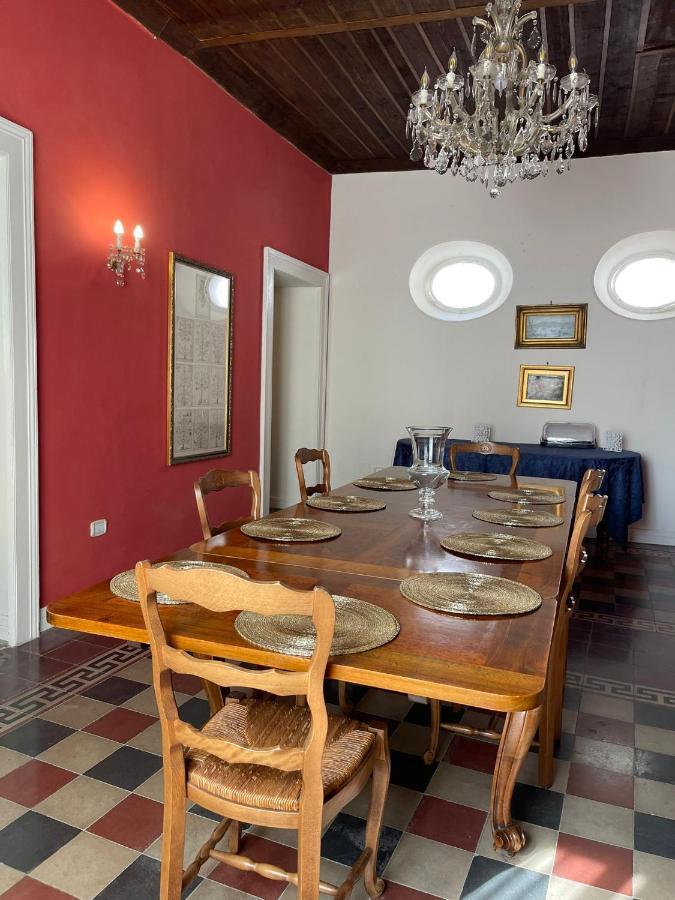 Palazzo Toraldo Di Francia Bed and Breakfast Tropea Eksteriør billede